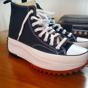 Converse Run Star Hike